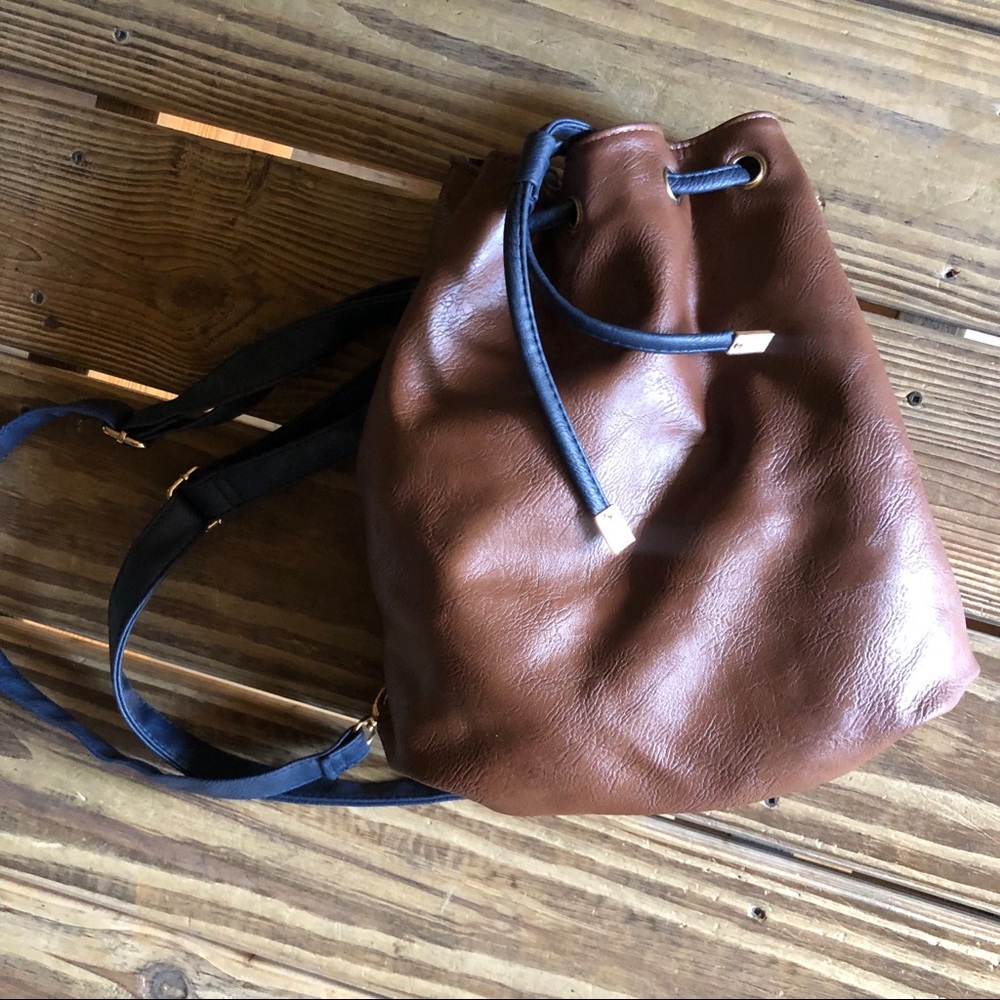 Reversible backpack! - Picture 5 of 6